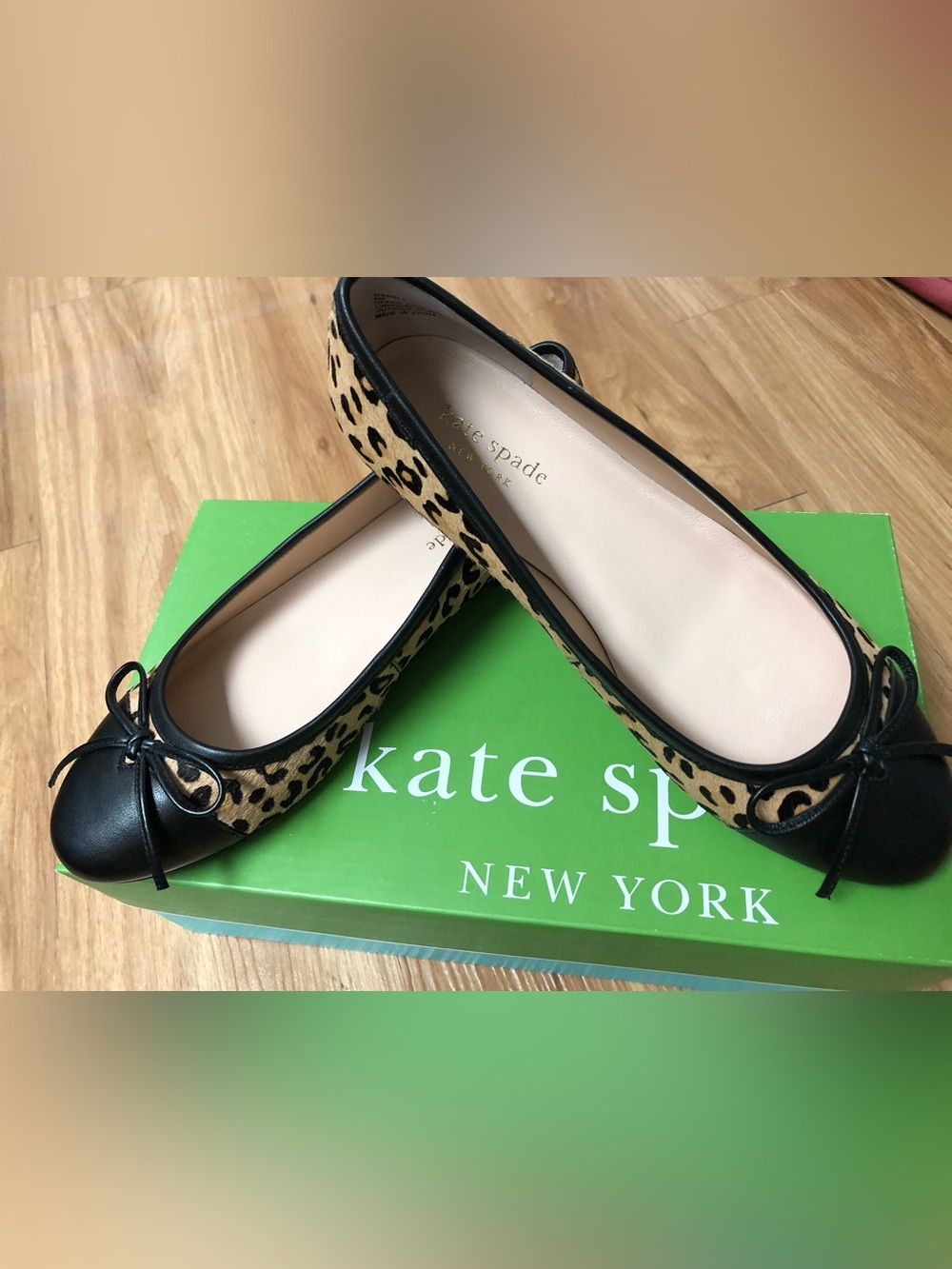 Kate Spade New York Leopard Print Calf Hair Bow Ballet Flats Size 6 – Like New